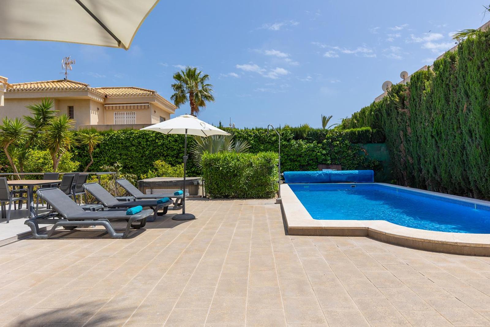 17 Vistamar Playa Flamenca Villa Bagian luar foto
